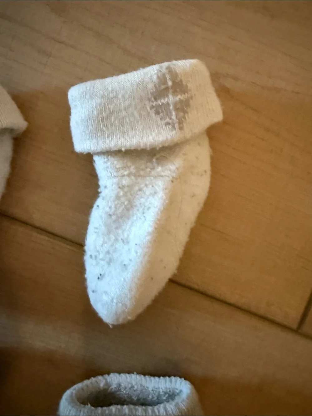 Kyte Baby Bamboo Socks 2 Pack White Beige 0-3 Months